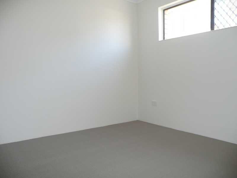 1/30 Duet Drive, Mermaid Waters QLD 4218