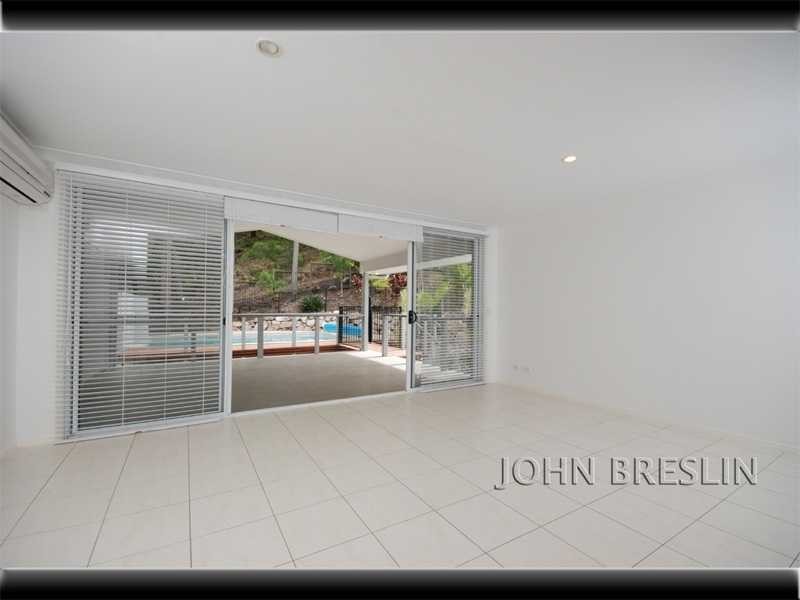 36 Grove Creek Close, Reedy Creek QLD 4227