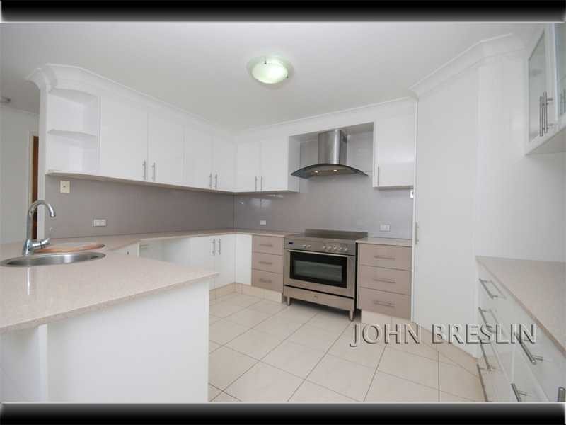 36 Grove Creek Close, Reedy Creek QLD 4227