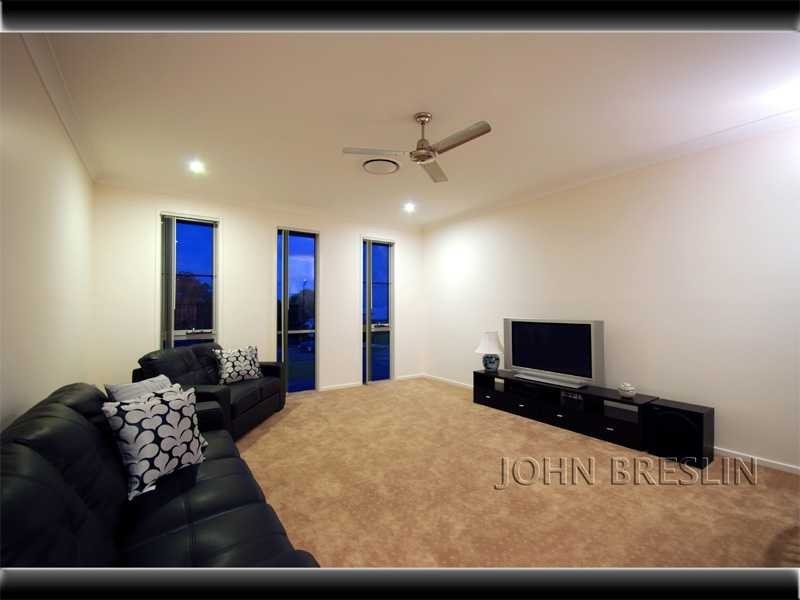 2 Culgoora Crescent, Reedy Creek QLD 4227