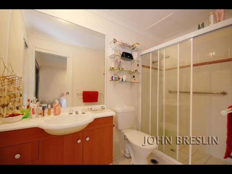 8/323 Christine Ave, Varsity Lakes QLD 4227
