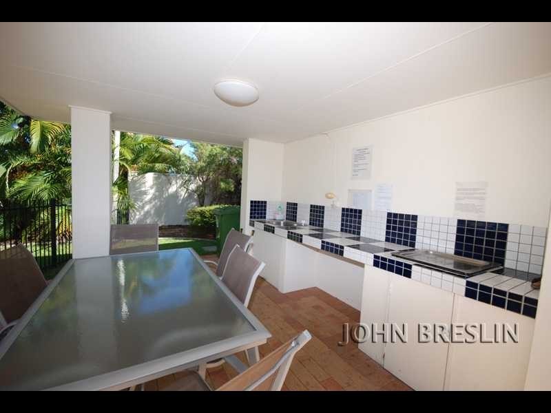 8/323 Christine Ave, Varsity Lakes QLD 4227