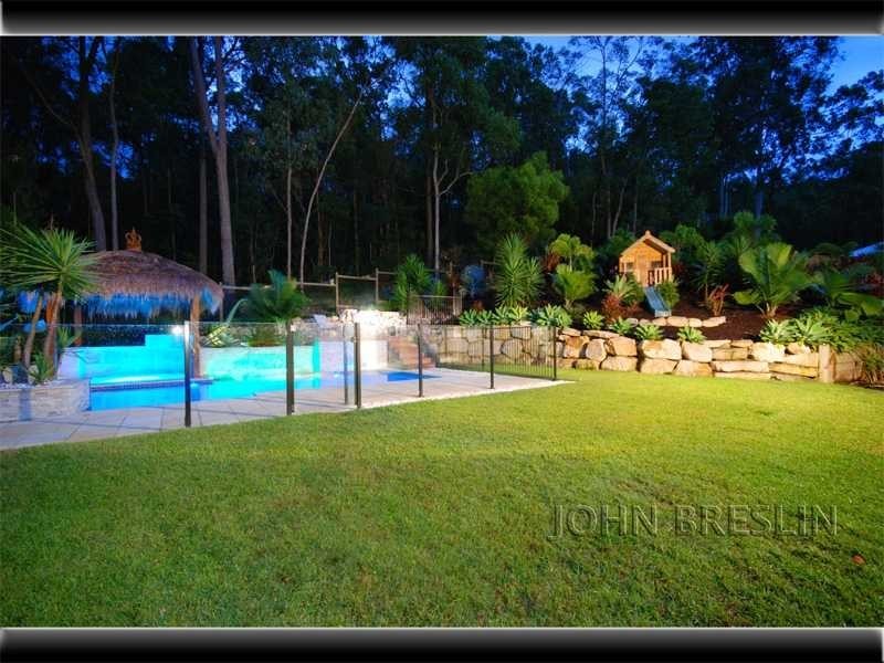 8 Grove Creek Close, Reedy Creek QLD 4227