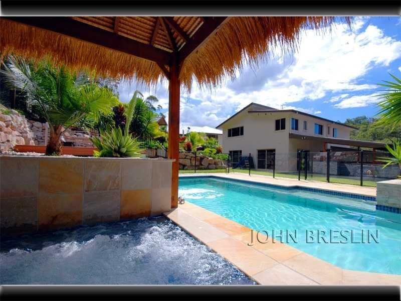 8 Grove Creek Close, Reedy Creek QLD 4227