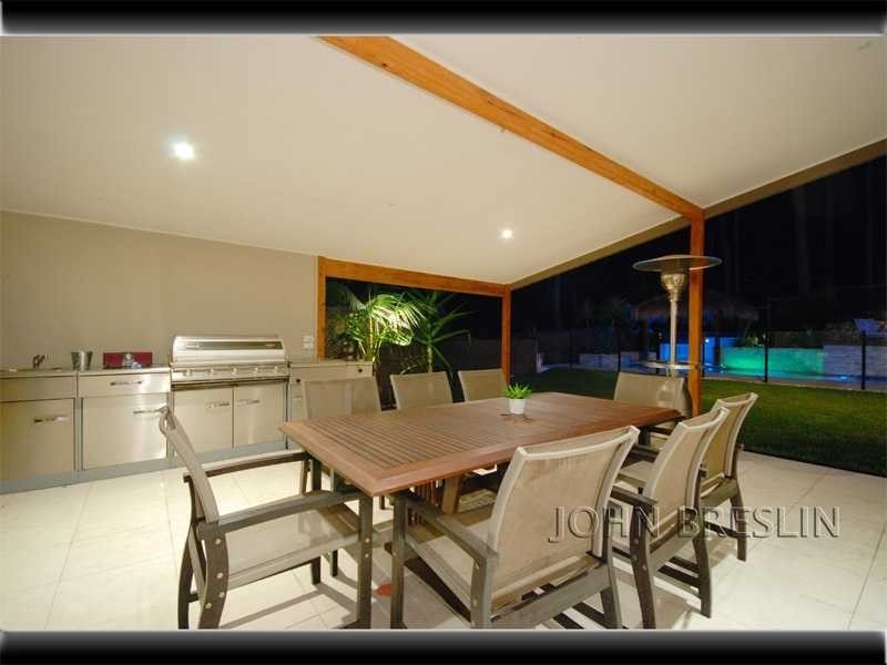 8 Grove Creek Close, Reedy Creek QLD 4227