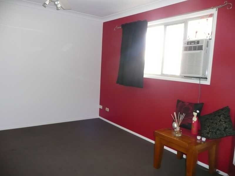 63/220 Christine Ave, Burleigh Waters QLD 4220