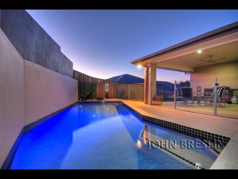 27 Camarillo Cct, Reedy Creek QLD 4227