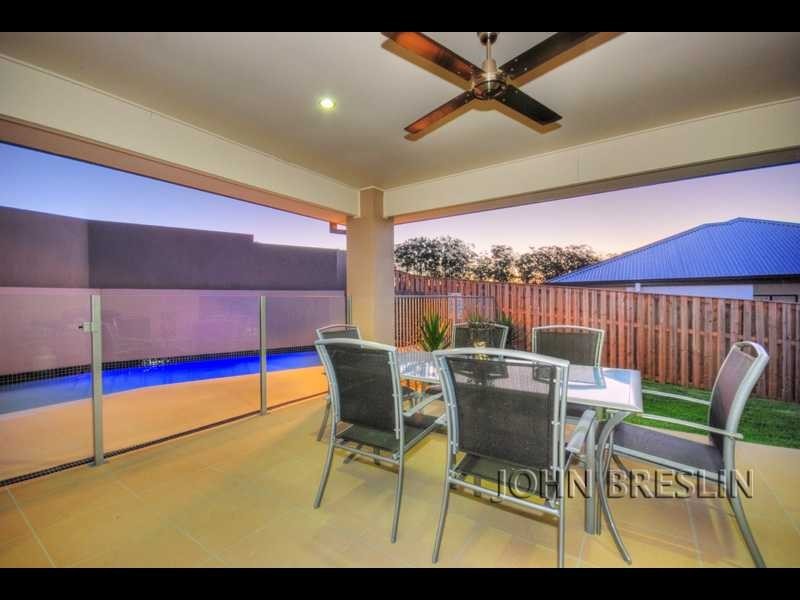 27 Camarillo Cct, Reedy Creek QLD 4227