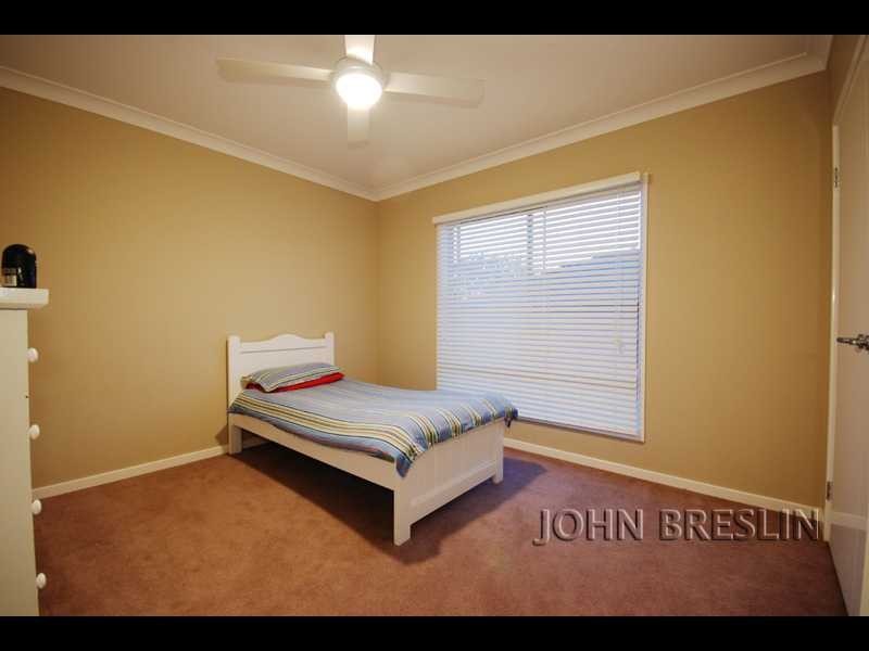 27 Camarillo Cct, Reedy Creek QLD 4227