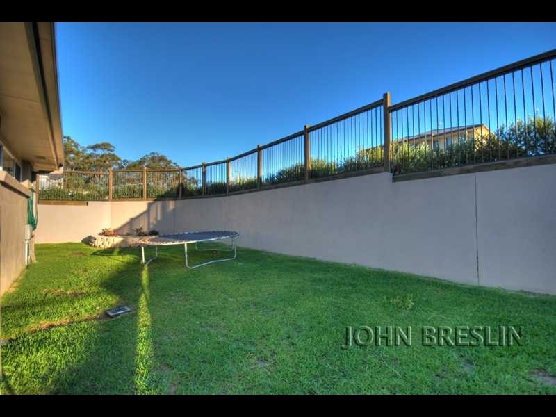 27 Camarillo Cct, Reedy Creek QLD 4227