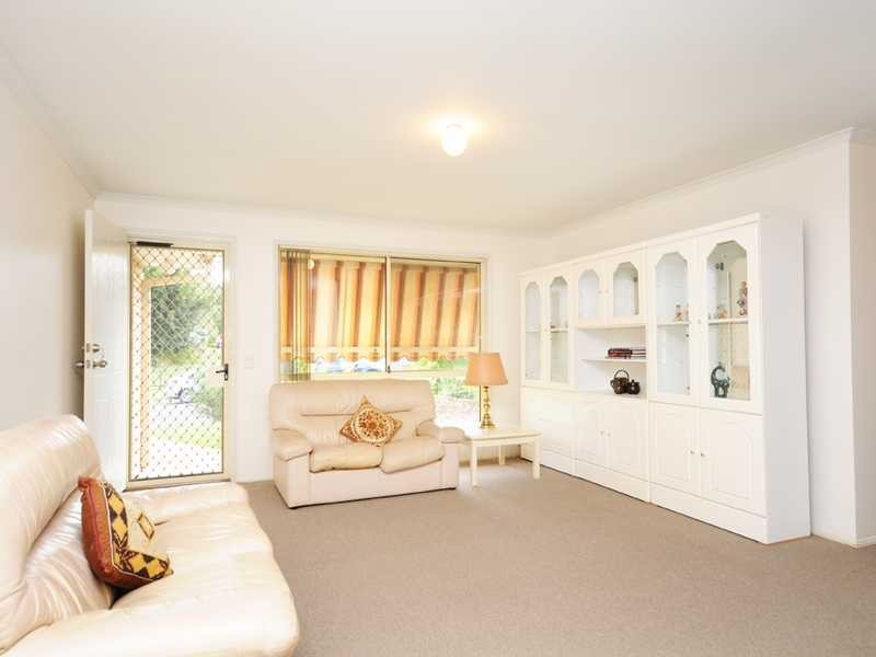 2/55 Village Way, Oxenford QLD 4210