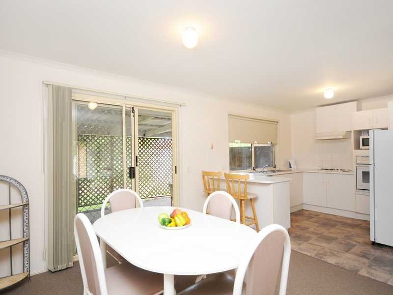 2/55 Village Way, Oxenford QLD 4210