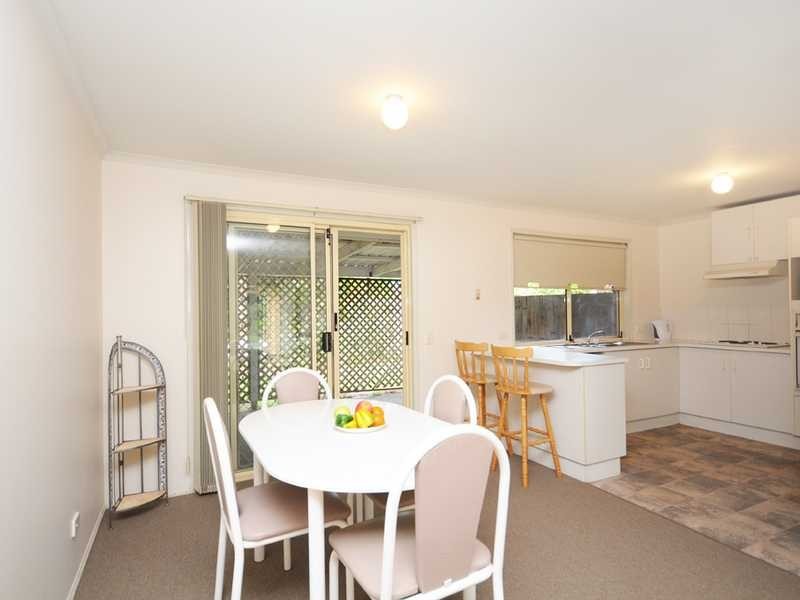 2/55 Village Way, Oxenford QLD 4210