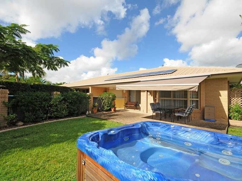 30 Yodelay Street, Varsity Lakes QLD 4227