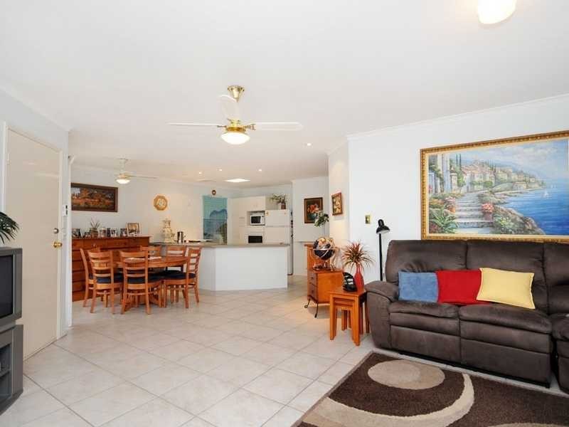 30 Yodelay Street, Varsity Lakes QLD 4227