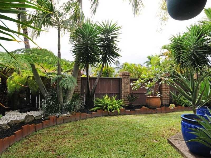 30 Yodelay Street, Varsity Lakes QLD 4227