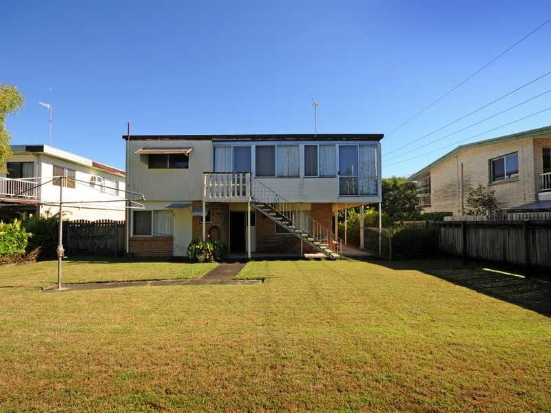 18 Bullimah Avenue, Burleigh Heads QLD 4220