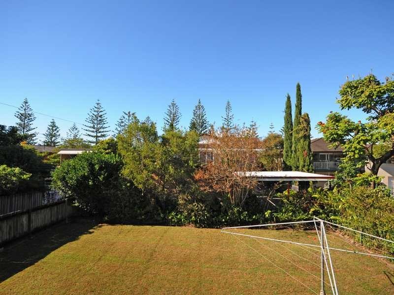 18 Bullimah Avenue, Burleigh Heads QLD 4220