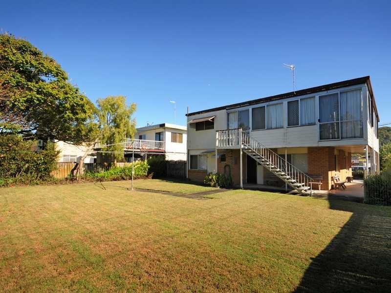 18 Bullimah Avenue, Burleigh Heads QLD 4220