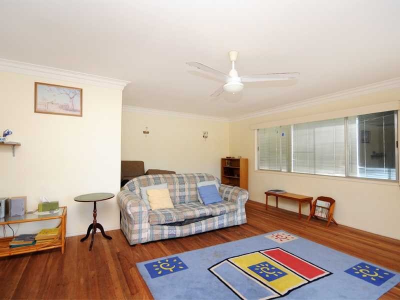 18 Bullimah Avenue, Burleigh Heads QLD 4220
