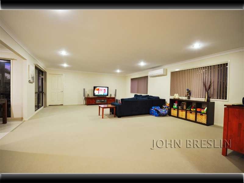 64 Silvereye Cct, Gilston QLD 4211