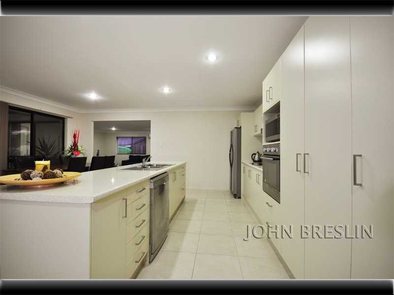 64 Silvereye Cct, Gilston QLD 4211