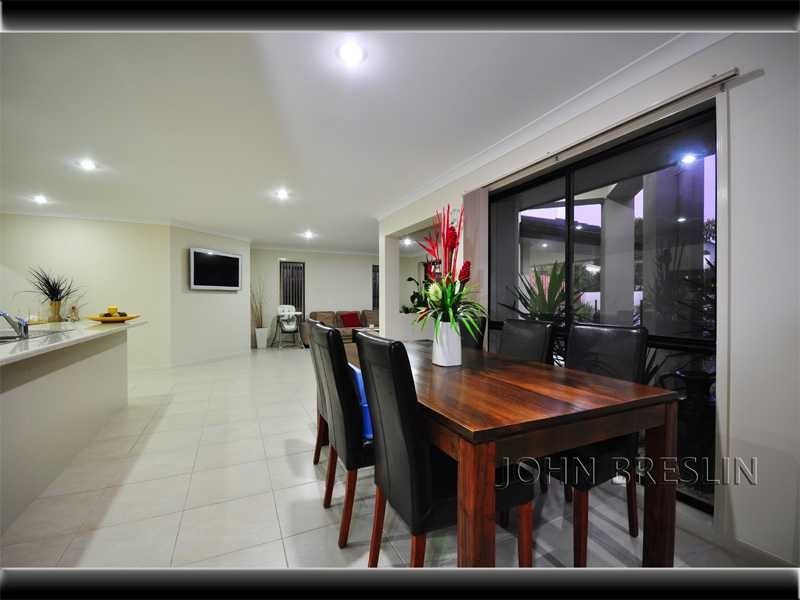 64 Silvereye Cct, Gilston QLD 4211
