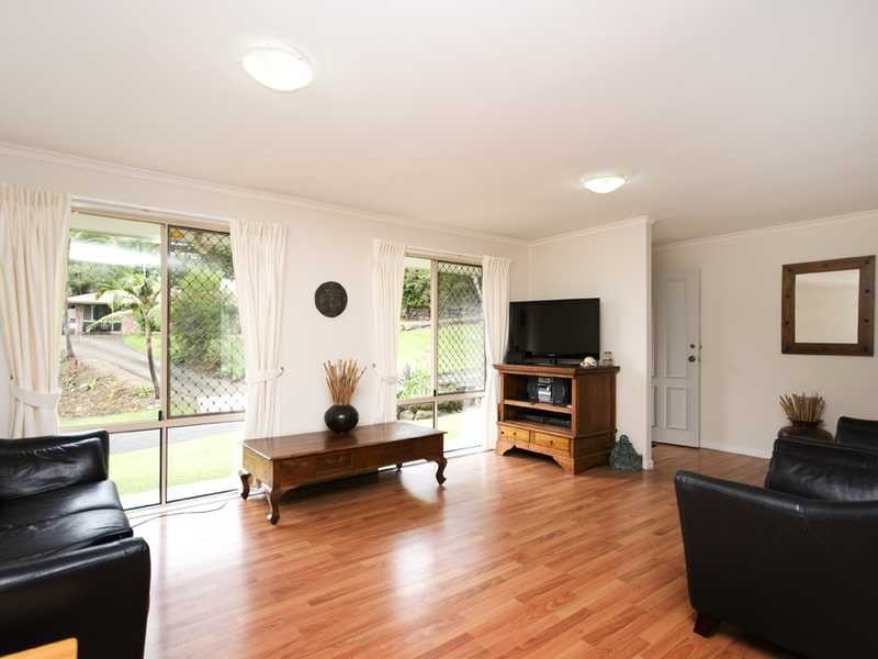 11 Lauder Court, Highland Park QLD 4211