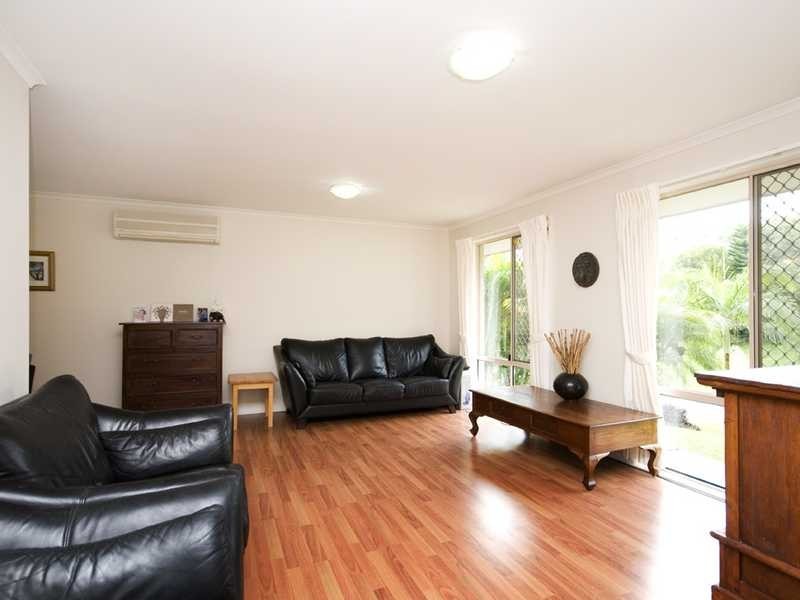 11 Lauder Court, Highland Park QLD 4211