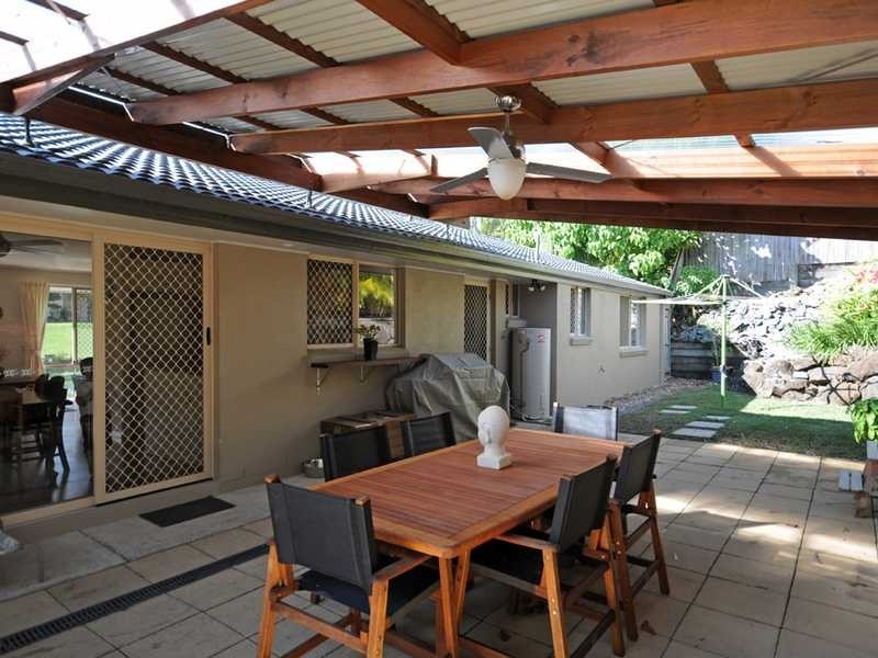 11 Lauder Court, Highland Park QLD 4211