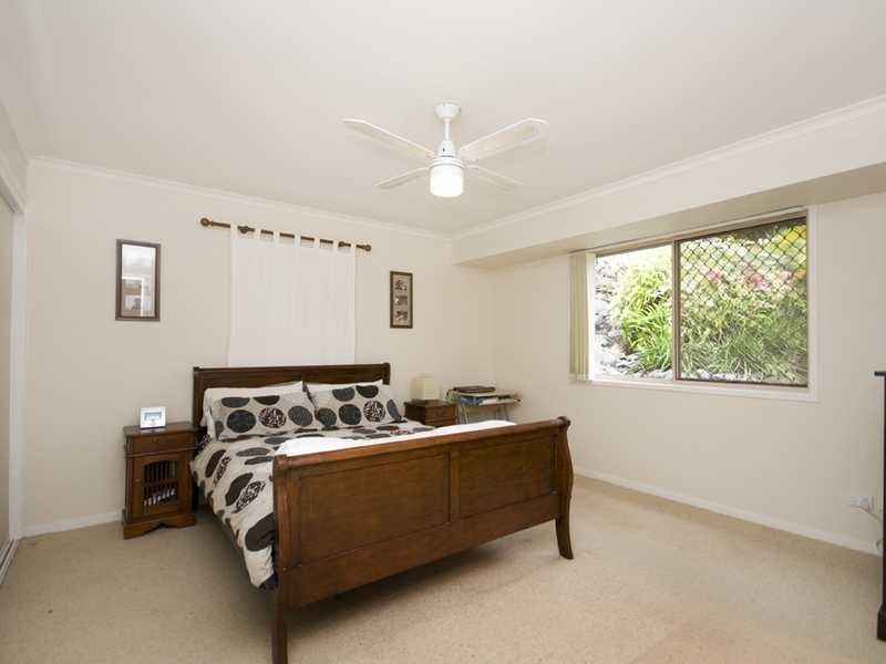 11 Lauder Court, Highland Park QLD 4211