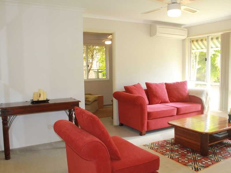 1/11 Academy St, Oxenford QLD 4210