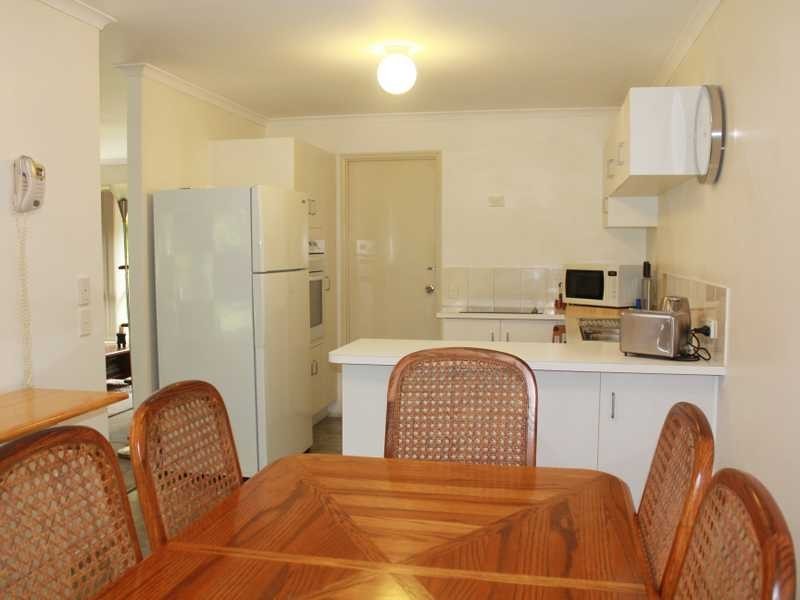 1/11 Academy St, Oxenford QLD 4210