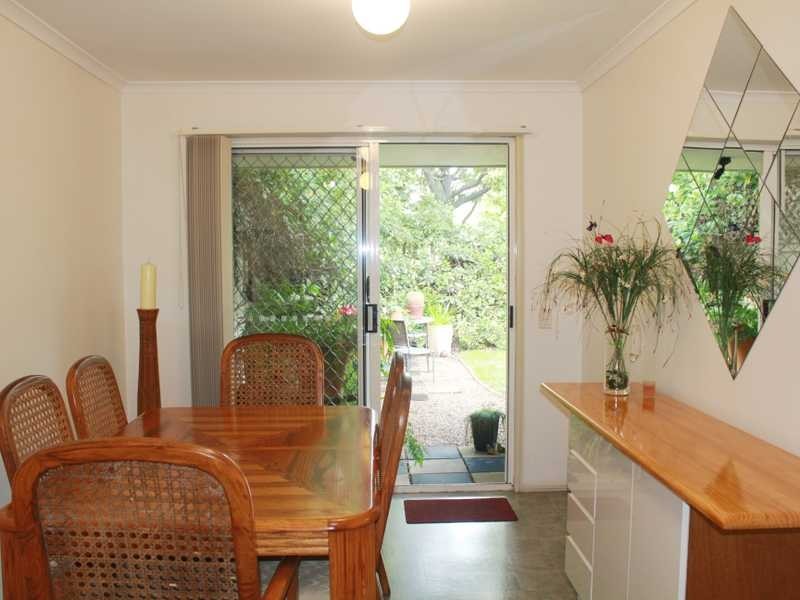 1/11 Academy St, Oxenford QLD 4210