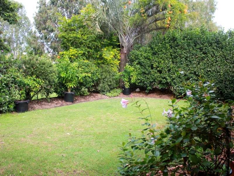 1/11 Academy St, Oxenford QLD 4210