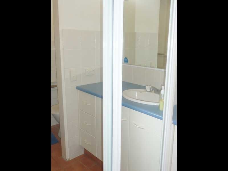 23/2 Ocean Parade, Surfers Paradise QLD 4217