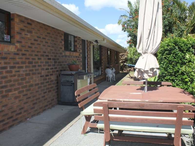 2/3 Hillstar Avenue, Burleigh Waters QLD 4220