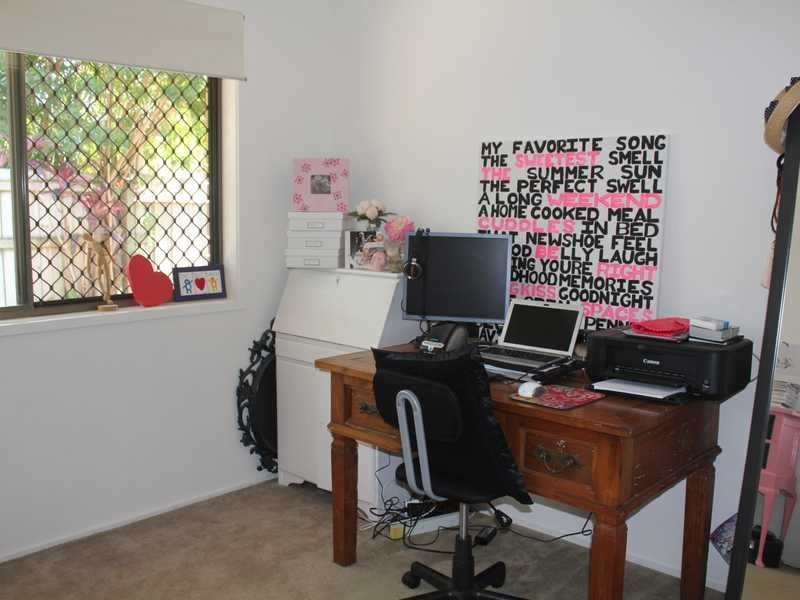 2/3 Hillstar Avenue, Burleigh Waters QLD 4220