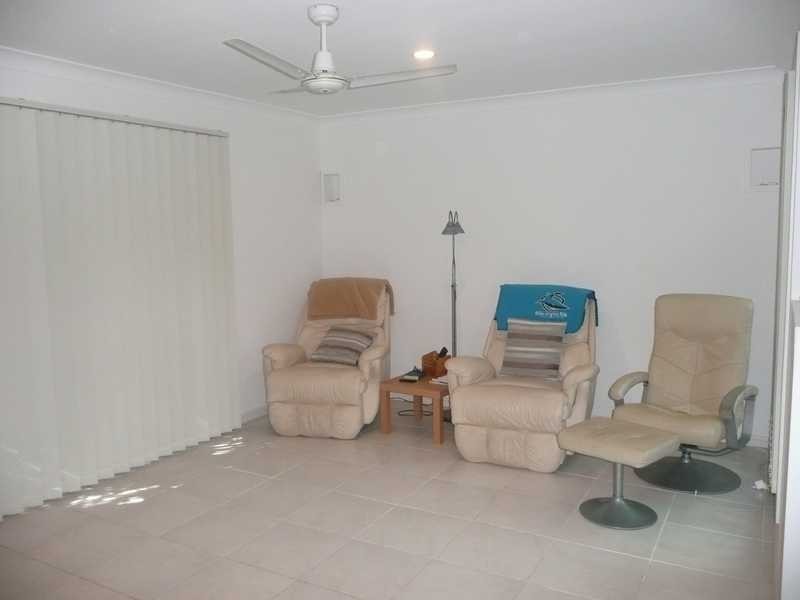 18 Regensberg Close, Varsity Lakes QLD 4227