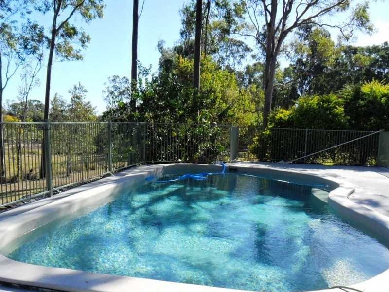 10 Lakeside Court, Beaudesert QLD 4285
