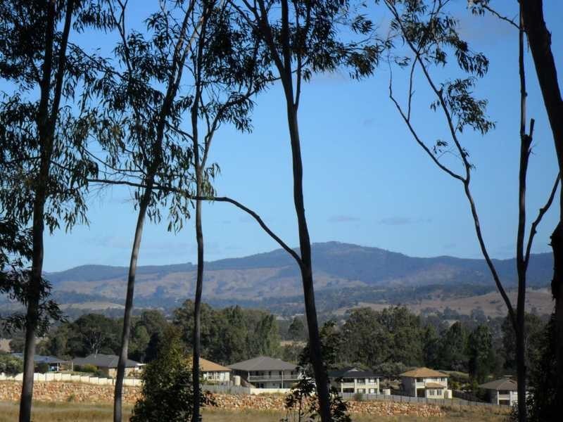 10 Lakeside Court, Beaudesert QLD 4285