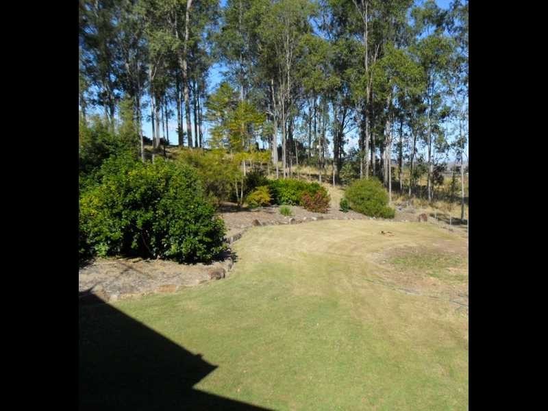 10 Lakeside Court, Beaudesert QLD 4285