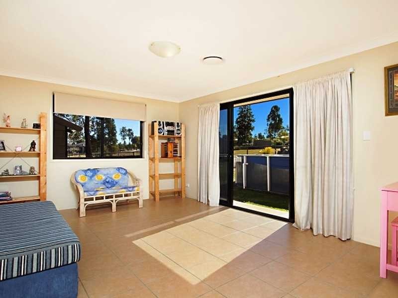 34 Carrigan Way, Gleneagle QLD 4285
