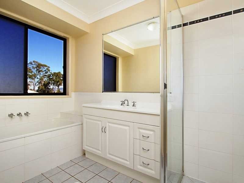 34 Carrigan Way, Gleneagle QLD 4285