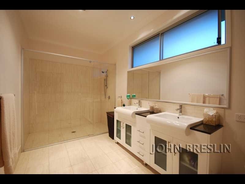 2 Culgoora Crescent, Reedy Creek QLD 4227