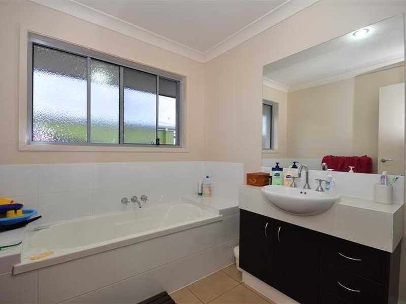 28 Willow Tree Drive, Reedy Creek QLD 4227