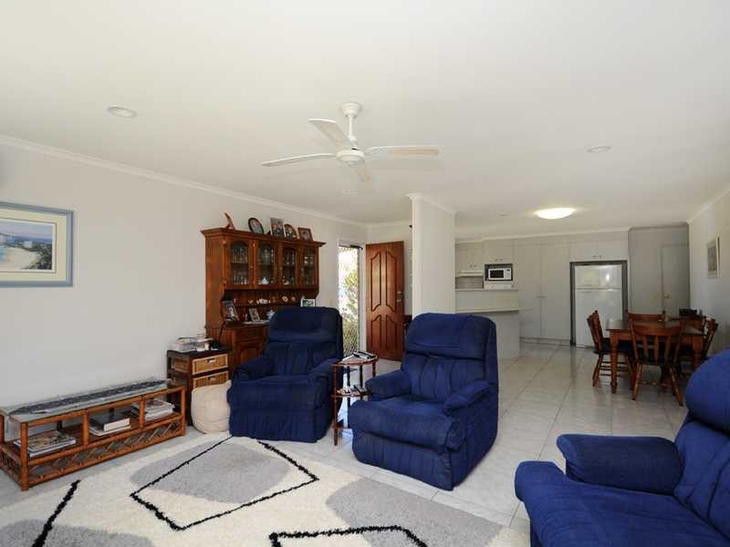 9 Lapwing Place, Burleigh Waters QLD 4220