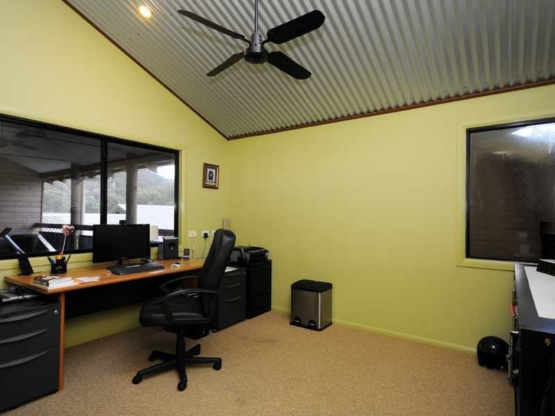26 Grove Creek Close, Reedy Creek QLD 4227