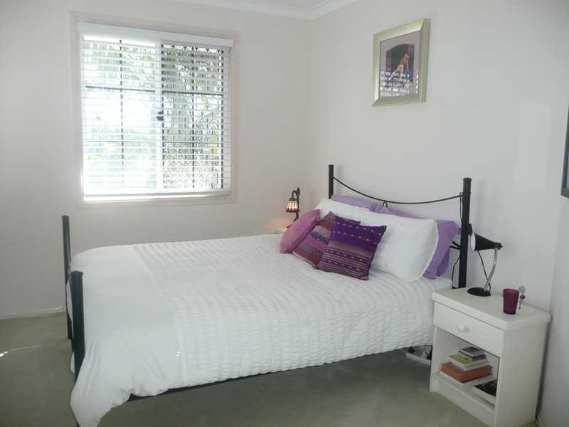 1 Cayman Drive, Clear Island Waters QLD 4226