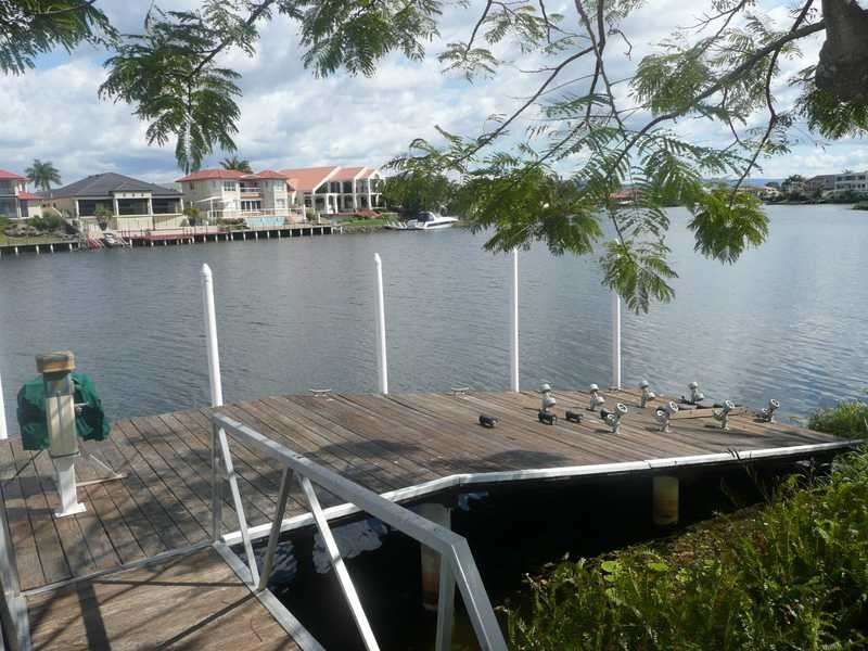 1 Cayman Drive, Clear Island Waters QLD 4226